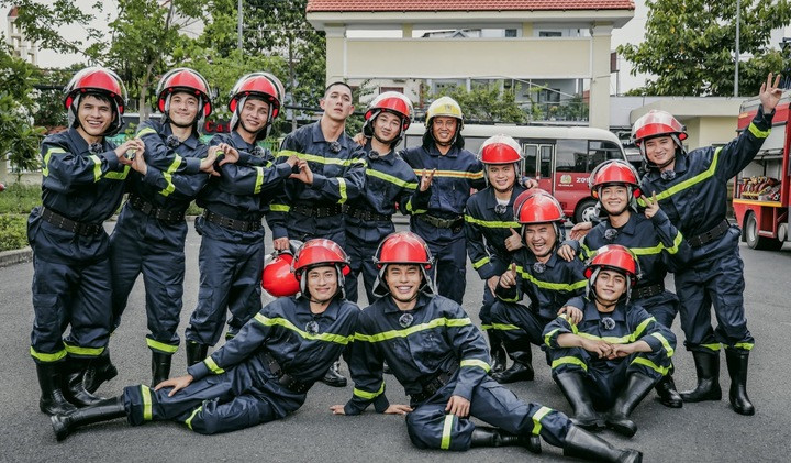 Dàn nghệ sĩ tham gia