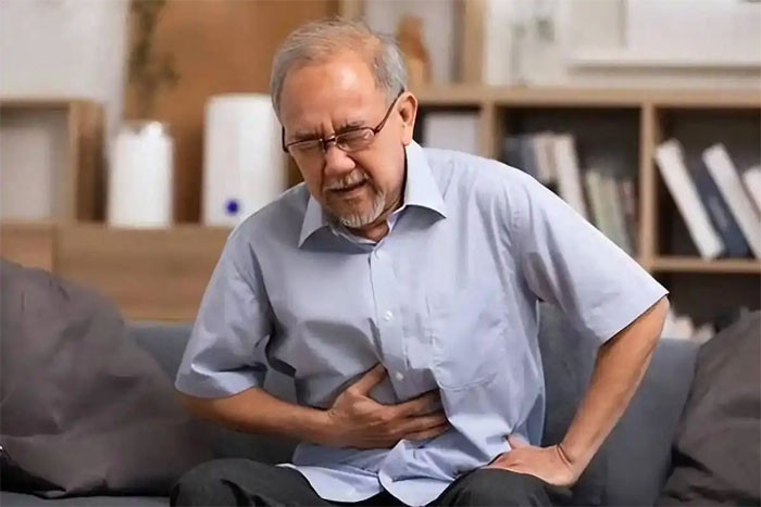 Nốt ruồi son xuất hiện trên cơ thể dấu hiệu của bệnh nguy hiểm Bác sĩ Nếu có 3 đặc điểm bất thường cần đi khám