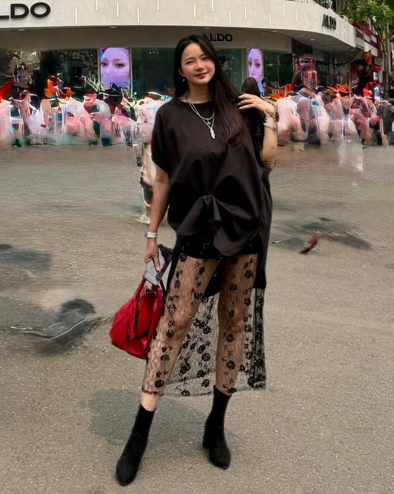 Thời trang hack dáng khó tin của Phan Như Thảo dù chạm mốc 80kg