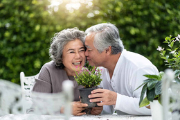 Ở tuổi 65 vợ ngã ngửa khi biết lý do chồng ngoại tình với phụ nữ ở câu lạc bộ dưỡng sinh