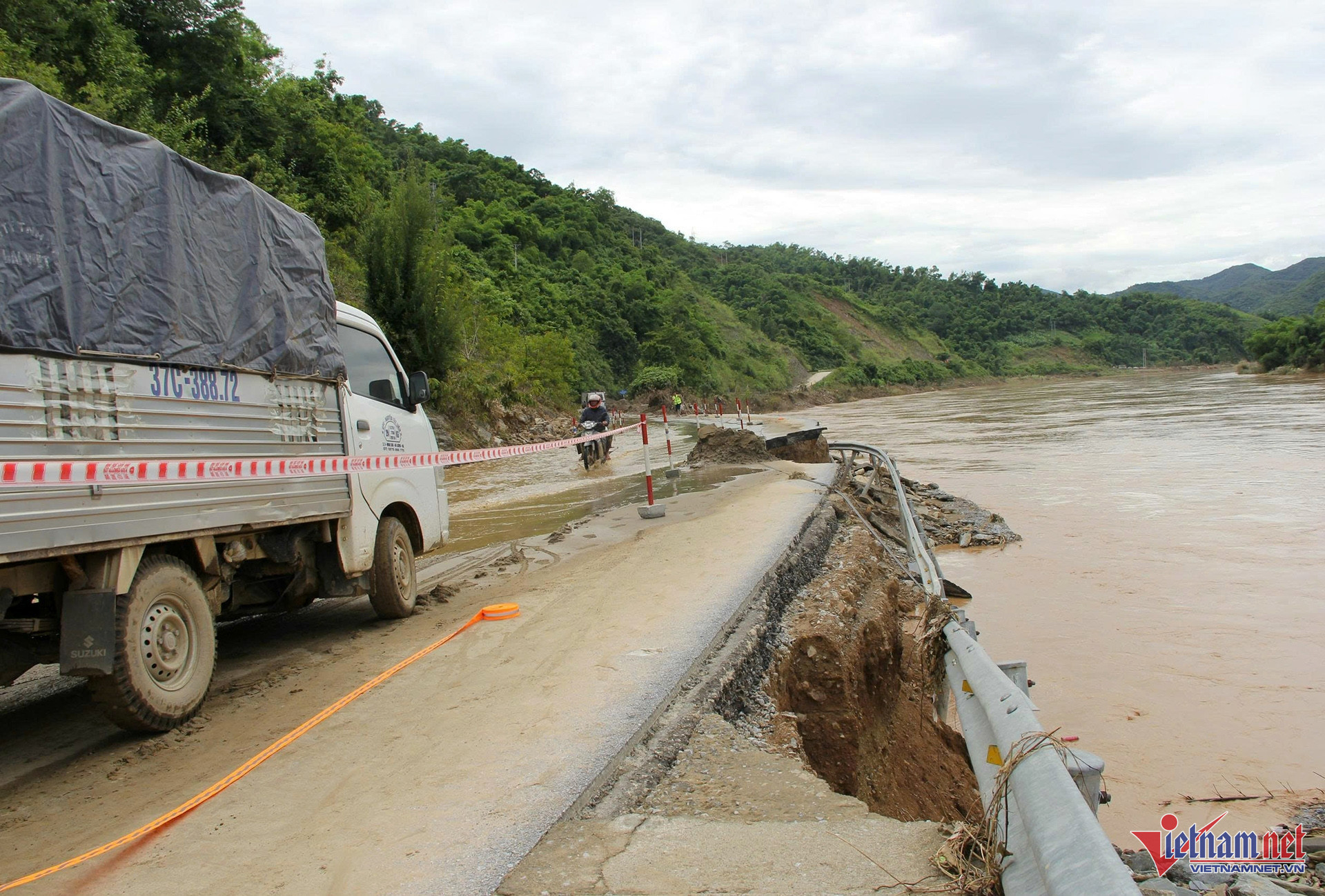 W-z6840199374624_5d03e7b5d502552655d17b0e5ace3250 copy.jpg