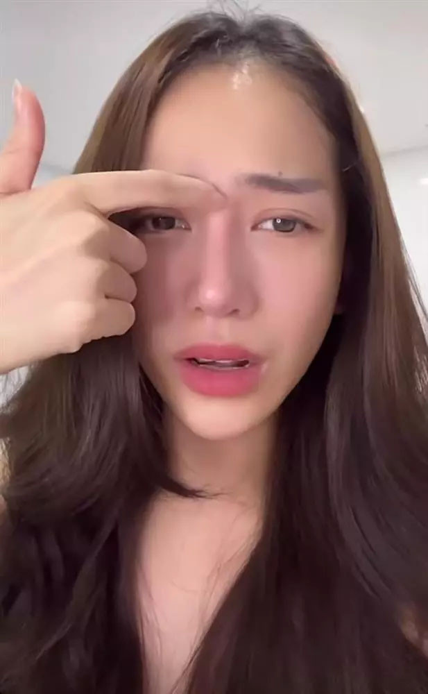 Con gái Minh Nhựa khoe ảnh lâm bồn dân mạng săm soi nhan sắc mẹ bỉm sau thẩm mỹ