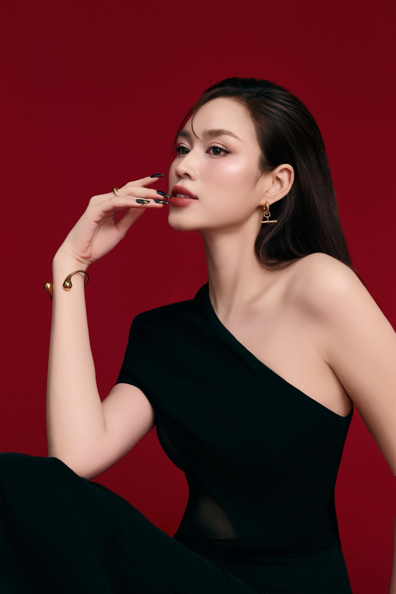 Đỗ Thị Hà 'úp mở' ở tuổi 24- Ảnh 3.