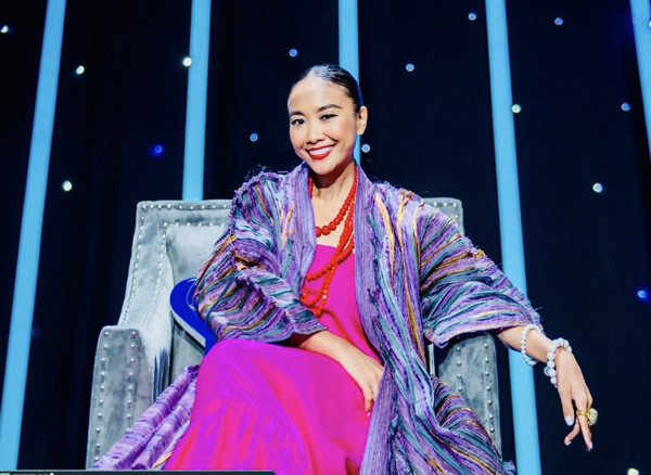 Lấy chồng Thụy Điển, nữ ca sĩ Việt ở tuổi trung niên có cuộc sống viên mãn ra sao? - Ảnh 3.