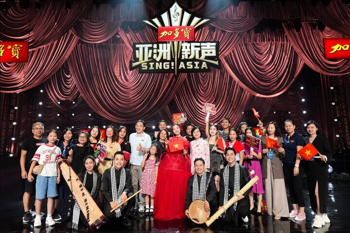 Dừng chân ở top 3 Sing! Asia, Phương Mỹ Chi không nhắc đến tiếc nuối mà dành trọn cảm xúc để nói về tình yêu của khán giả quê nhà.