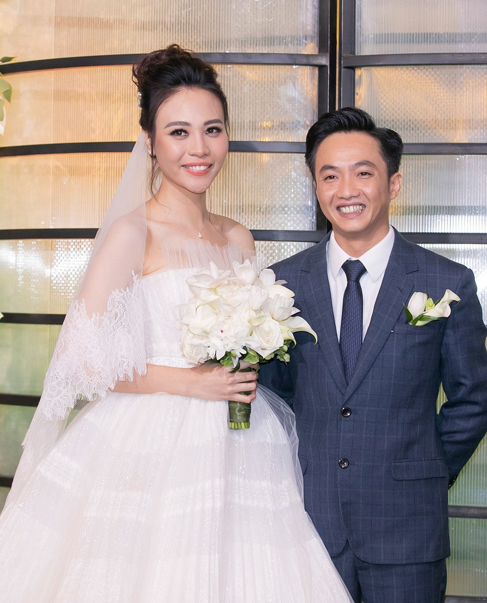 Kỷ niệm 6 năm ngày cưới đơn giản của Cường Đô La  Đàm Thu Trang