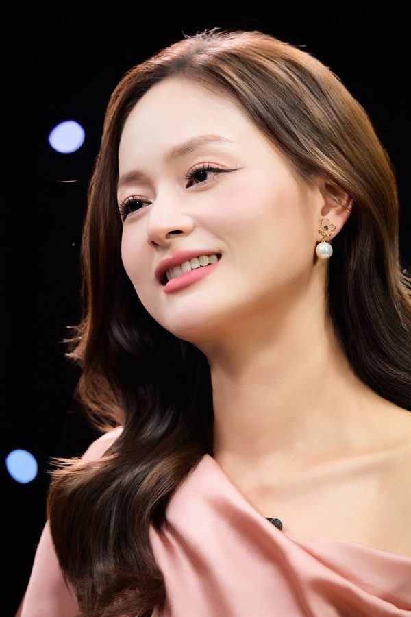 Lan da căng mướt ở tuổi ngoài 40 của diễn viên Lan Phương- Ảnh 5.