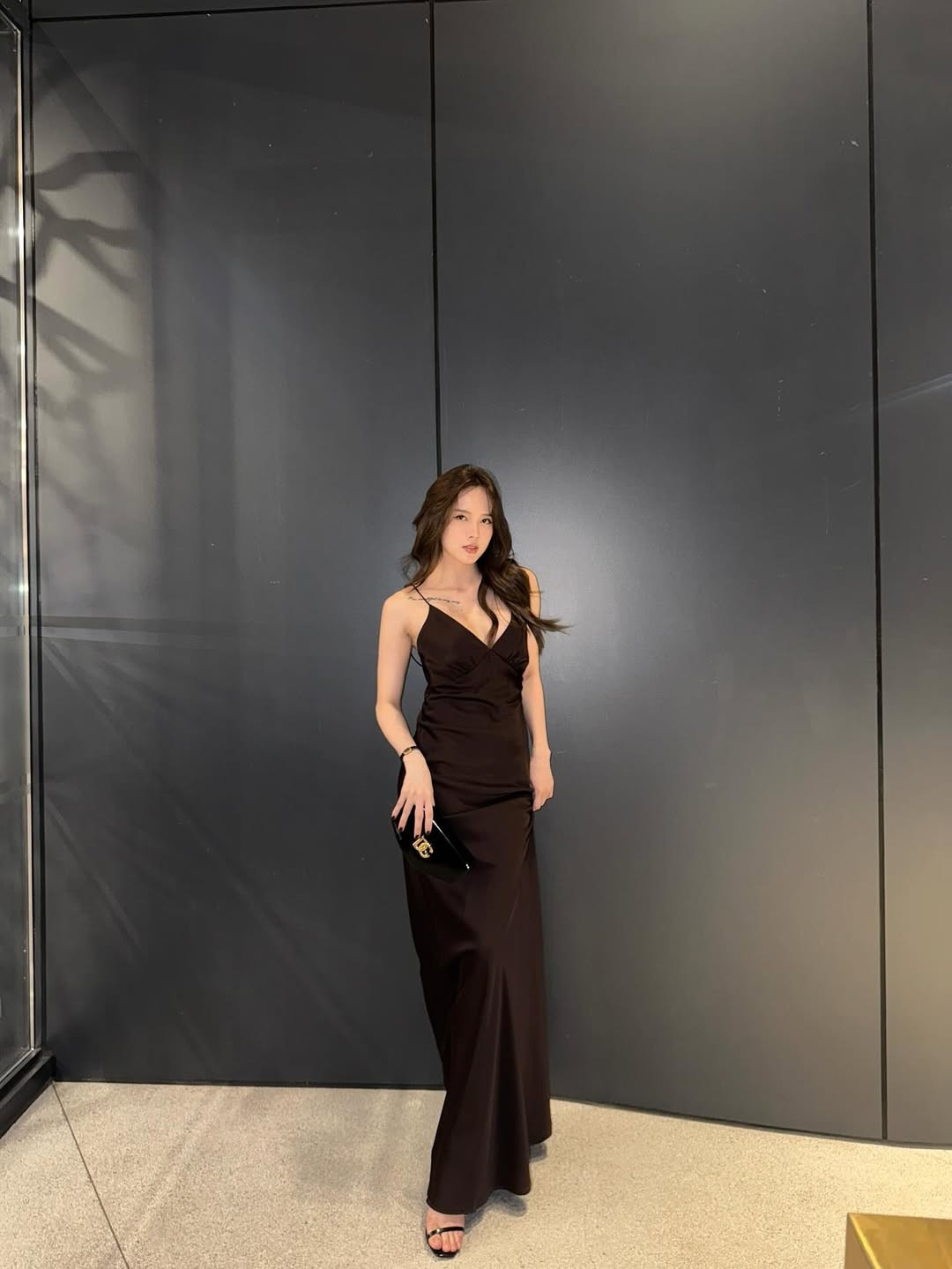 Nữ ca sĩ quê Thanh Hóa 31 tuổi khoe sắc vóc như gái đôi mươi- Ảnh 10.