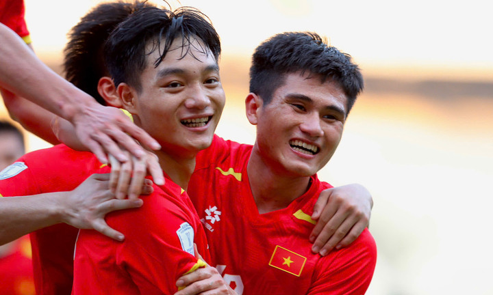 U23 Việt Nam vô địch U23 Đông Nam Á lần thứ 3 liên tiếp.
