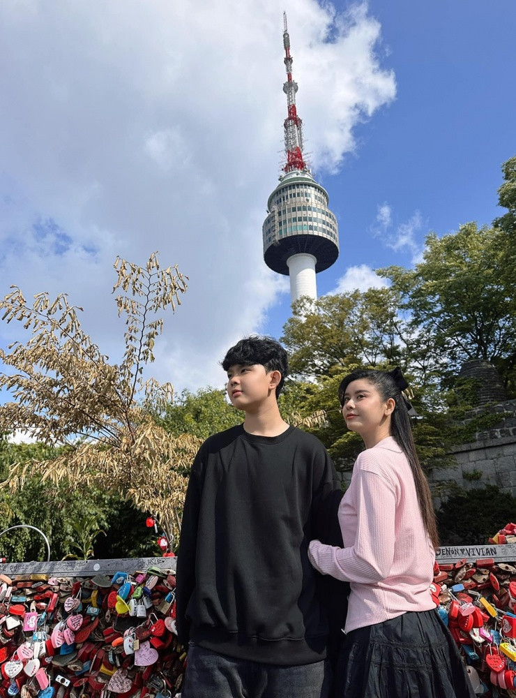 httpsevavnlangsaotruongquynhanhduaquytusangmygapongbangoaisau13namkhoecontraikhienmoinguoiphainguocnhinc20a639100html