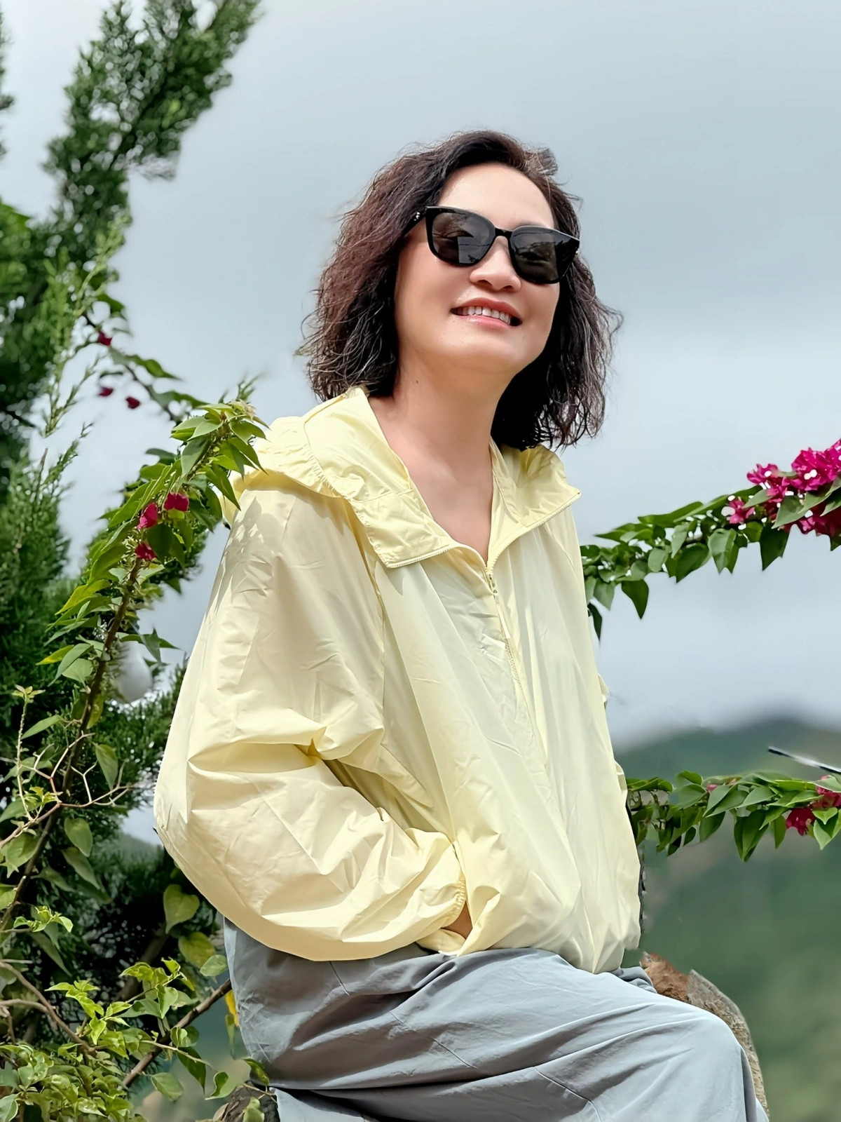 cuoc song doc than cua nghe si hong Dao o tuoi 63 hinh anh 4