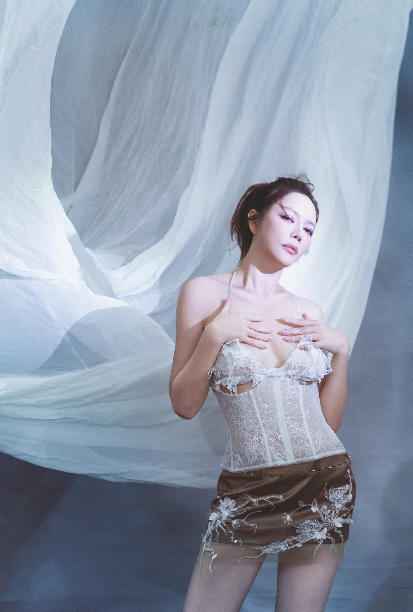 Nhan sắc nữ diễn viên vừa tổ chức sinh nhật hoành tráng với 150 người phục vụ, bắn pháo hoa suốt 30 phút- Ảnh 6.