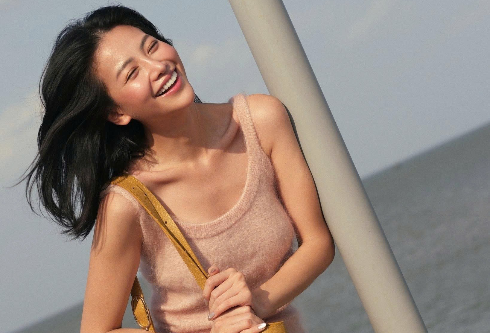 Hoa hậu Vĩnh Long từng đăng quang quốc tế, mang túi Hermès gần 1 tỷ đồng dự sự kiện插图7