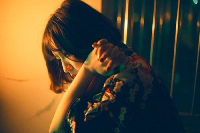 Mẹ chồng chê mẹ đẻ là không có văn hóa ngày hôm sau bà lại làm tôi sốc hơn khi cho tôi một món quà