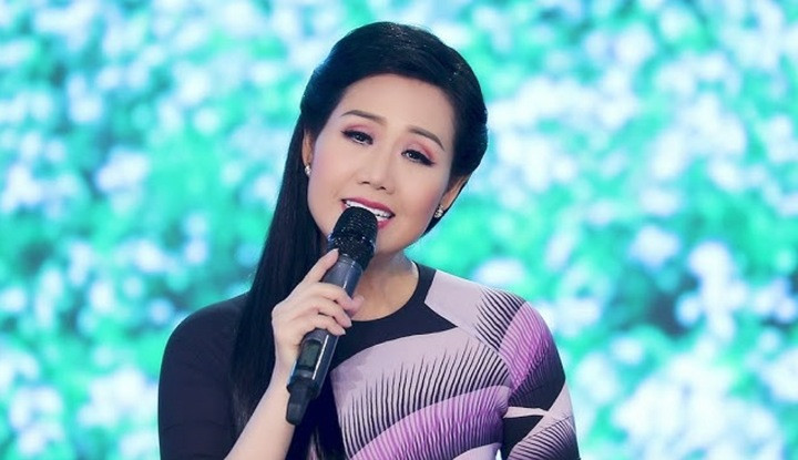 Thạch Thảo vẫn giữ được vẻ đẹp dịu dàng sau nhiều năm.