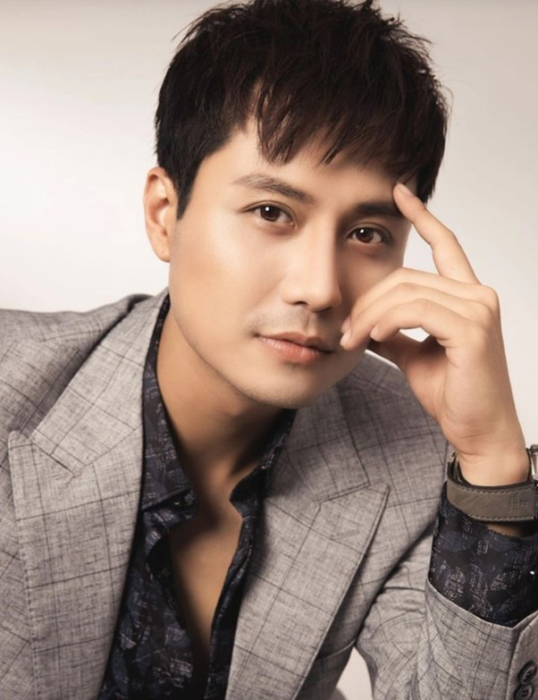 Nam thần đình đám của màn ảnh sau thời gian dài vắng bóng hiện thế nào? - Ảnh 1.