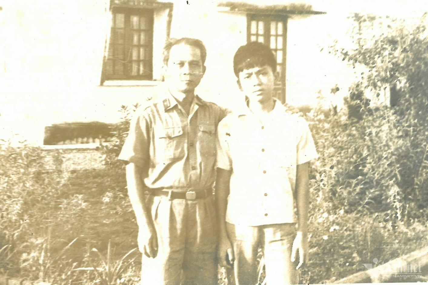 W-ong-hoang-nam-tien-va-ba-thieu-tuong-hoang-dan-trong-mot-mua-he-quan-doi-nhung-nam-1980-2.jpg