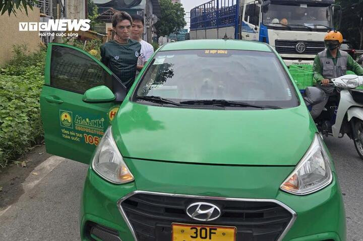 Vũ Xuân Bình (tức rapper Bình Gold) bị tổ công tác Công an phường Đại Mỗ bắt giữ.