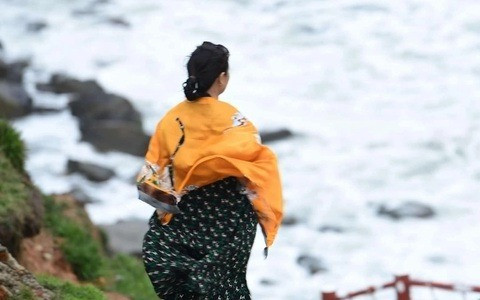 60 tuổi vẫn muốn ly hôn: 'Tôi đã làm bảo mẫu cả đời, giờ không muốn sống tiếp một cuộc hôn nhân vô ích'- Ảnh 1.