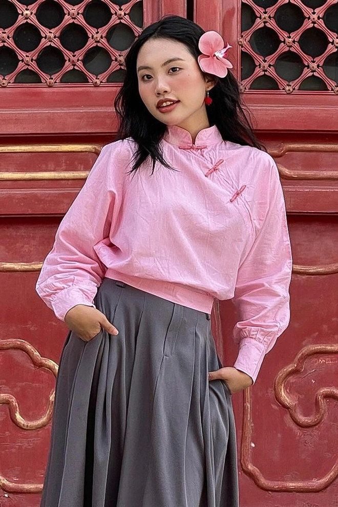 Không cần hàng hiệu Phương Mỹ Chi vẫn ghi điểm thời trang