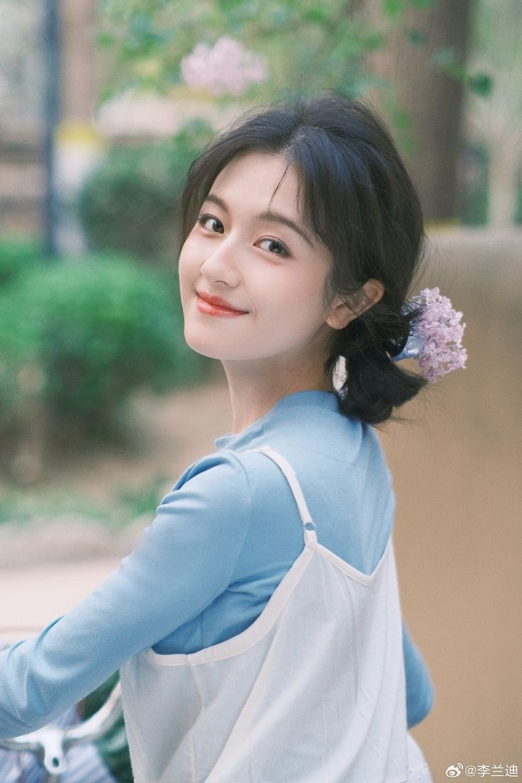 Tử vi 3 con giáp may mắn nhất thứ Hai 77 Đổi vận giàu sang tiền bạc chật két