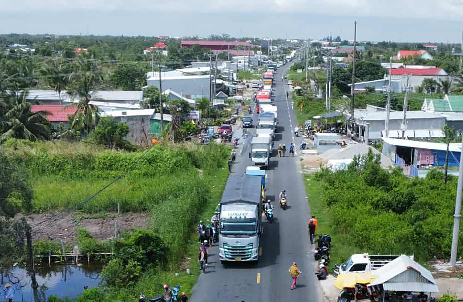 Hiện trường tai nạn CM 5.jpg