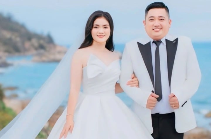 Phùng Ngọc kết hôn lần 2 ở tuổi 40.