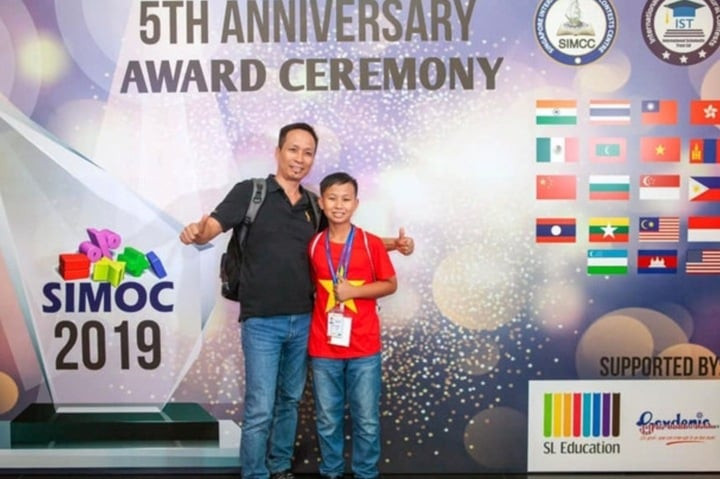 Gia Hưng giành nhiều thành tích về toán học.