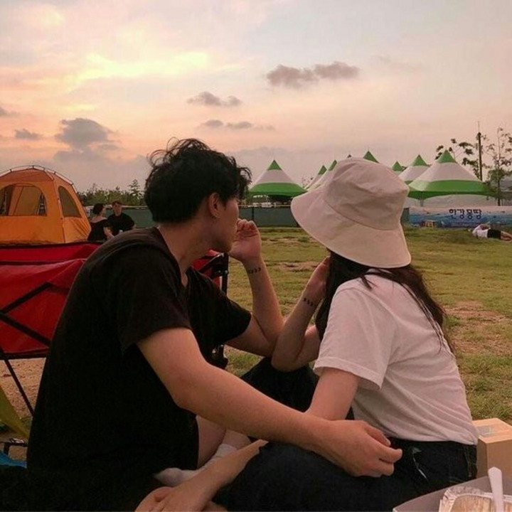 3 cung hoàng đạo kín tiếng chuyện yêu đương trên mạng xã hội, đố ai biết họ đang yêu hay đã chia tay - Ảnh 1.