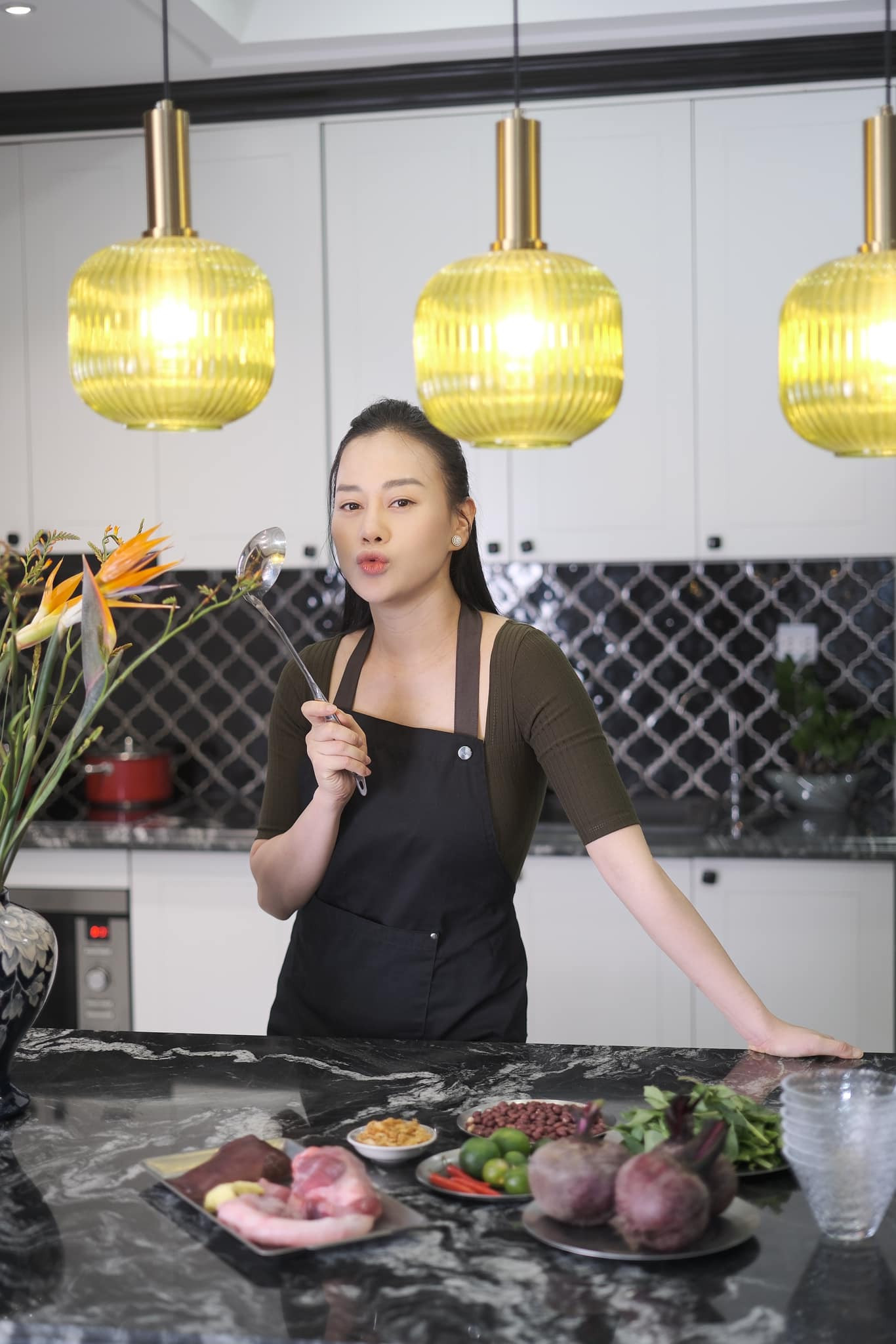 Bị bịa đặt mỗi tháng chồng đại gia cho 1 tỷ tiêu vặt, thực tế Phương Oanh giàu ra sao?- Ảnh 3.