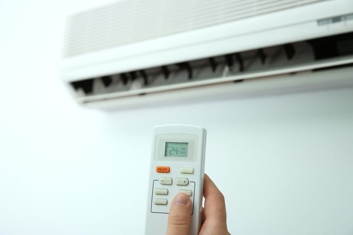 Nhu cầu sử dụng điện trong mùa nắng nóng tăng đột biến. (Ảnh minh họa)