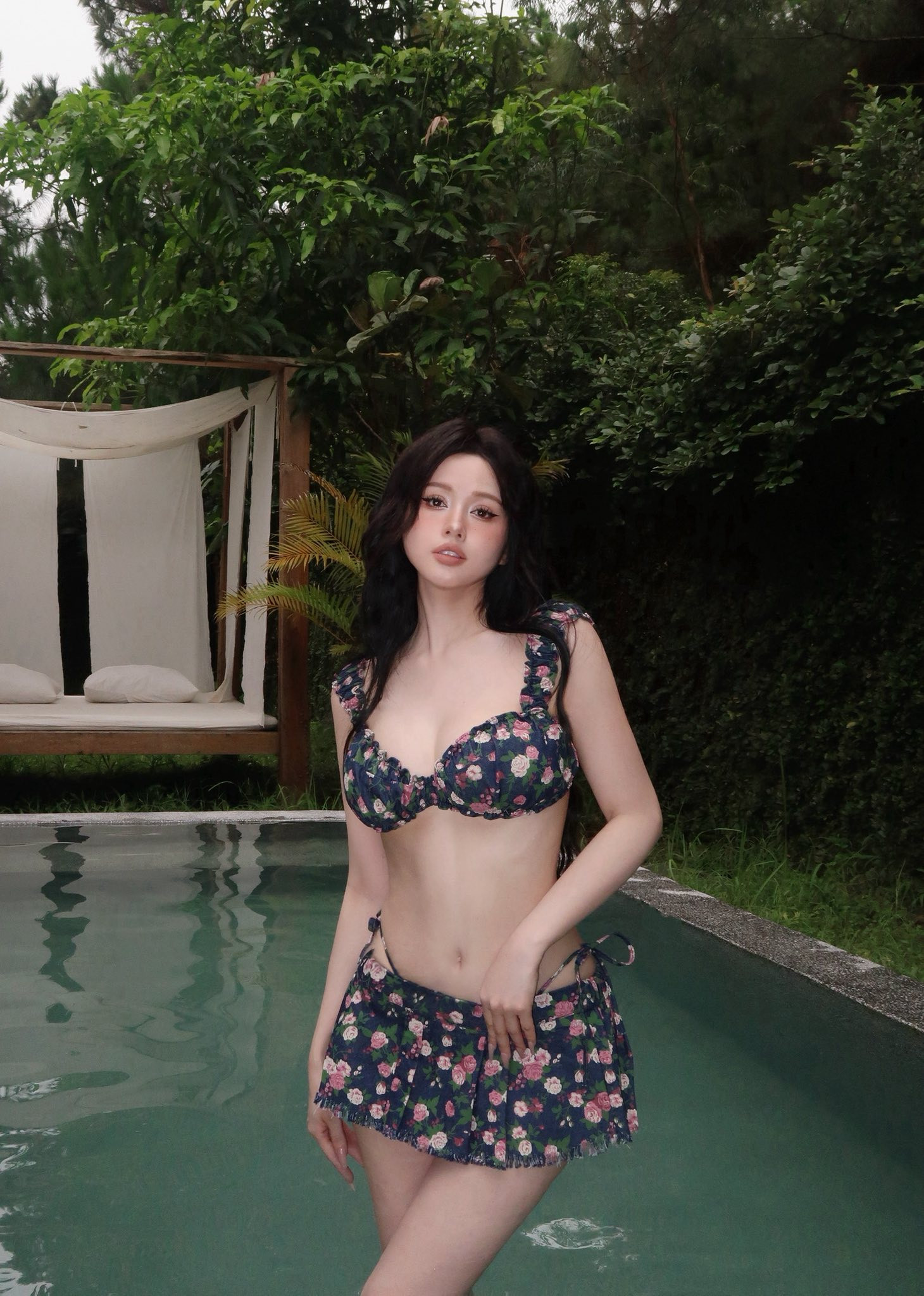 Hotgirl Tâm Tít diện bikini nóng bỏng, cộng đồng mạng 'dậy sóng' vì thân hình 'cực phẩm'- Ảnh 3.