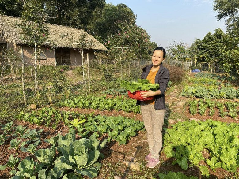 Không gian sống của cựu MC VTV đang gây ồn ào 'vụ Làng Háo Hức'- Ảnh 4.