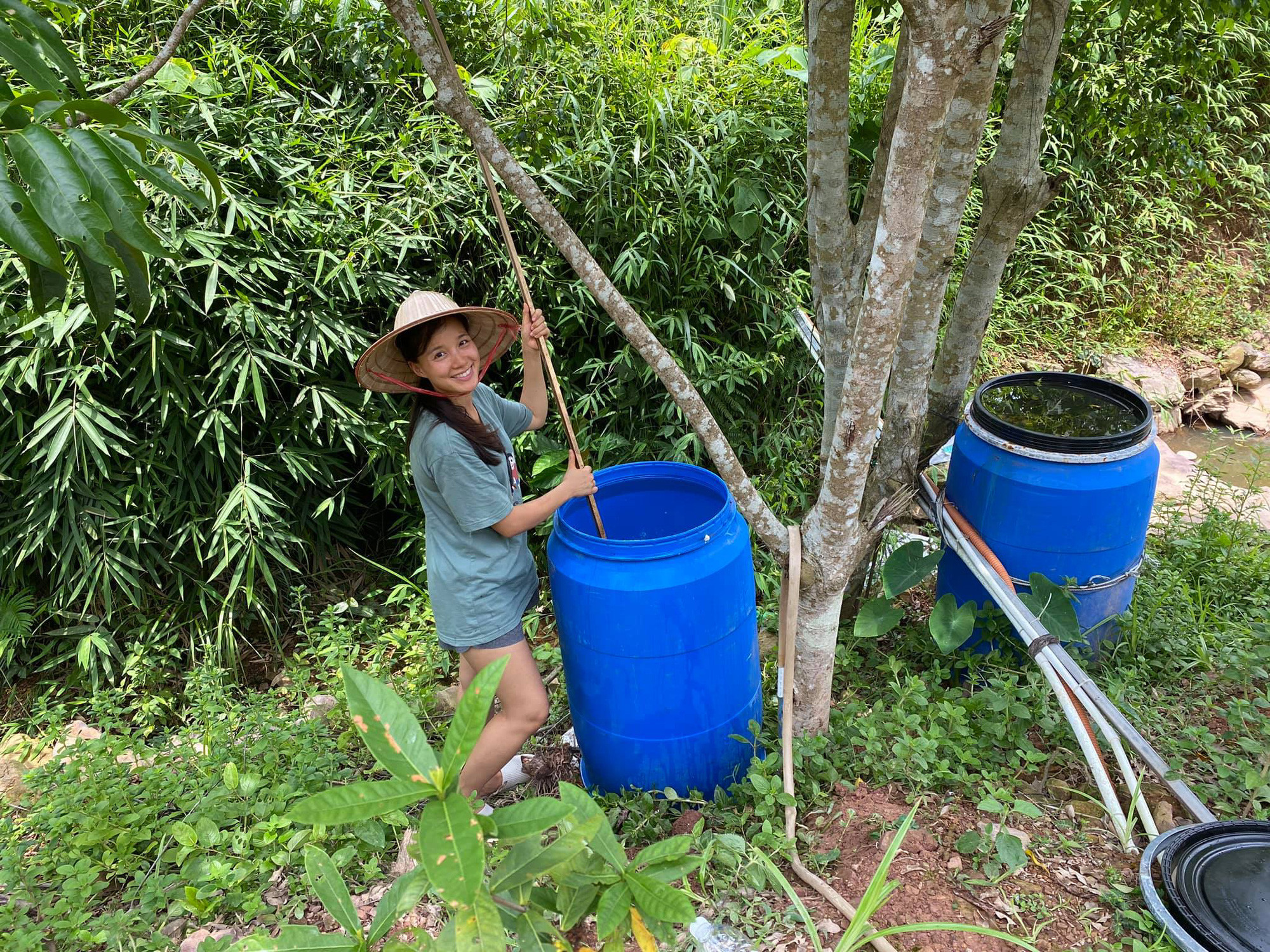 Không gian sống của cựu MC VTV đang gây ồn ào 'vụ Làng Háo Hức'- Ảnh 11.