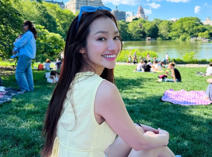 Trúc Diễm lấy lại vẻ rạng rỡ sau khi mắc bệnh cường giáp.