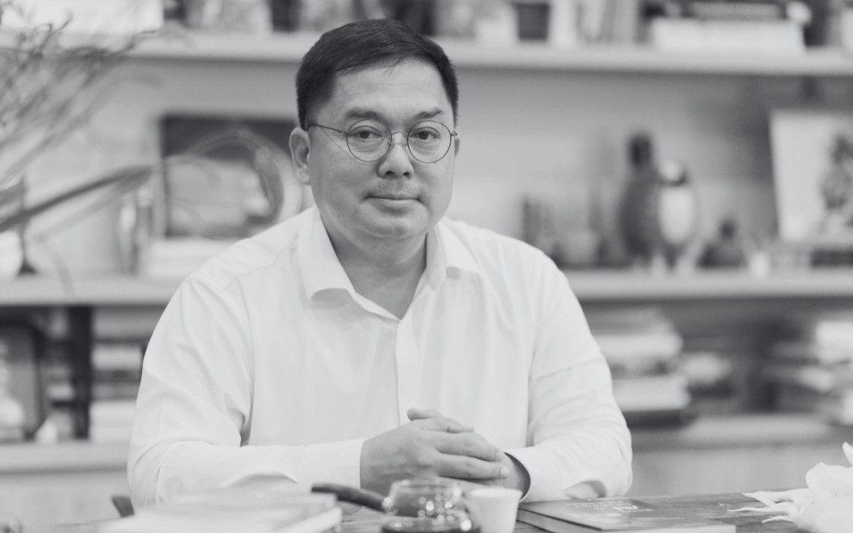 Ông Hoàng Nam Tiến và niềm đam mê ẩm thực từ review món ăn đến nấu cơm cho con cháu