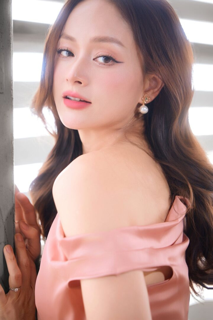 Lan Phương ly thân chồng ngoại quốc sau gần 8 năm gắn bó.