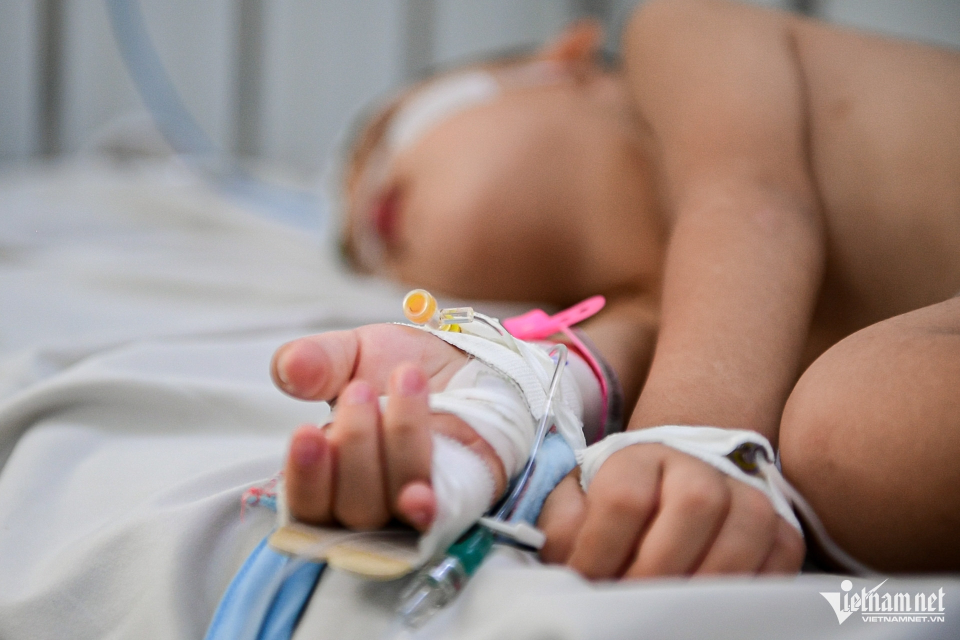 W-khám bệnh, sốt xuất huyết   Nguyễn Huế 10.jpg