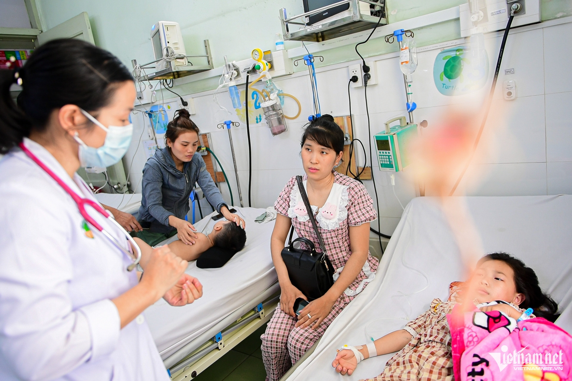 W-khám bệnh, sốt xuất huyết   Nguyễn Huế 9.jpg