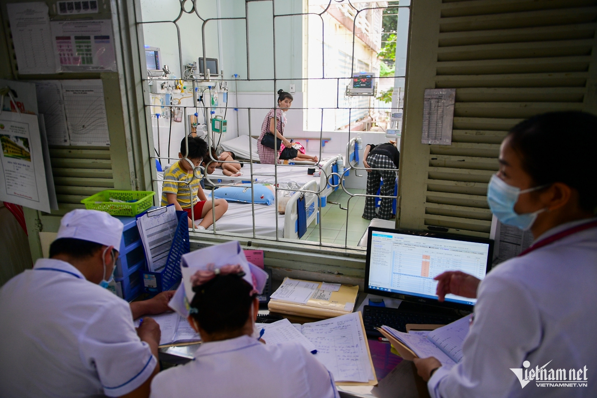 W-khám bệnh, sốt xuất huyết   Nguyễn Huế 2.jpg