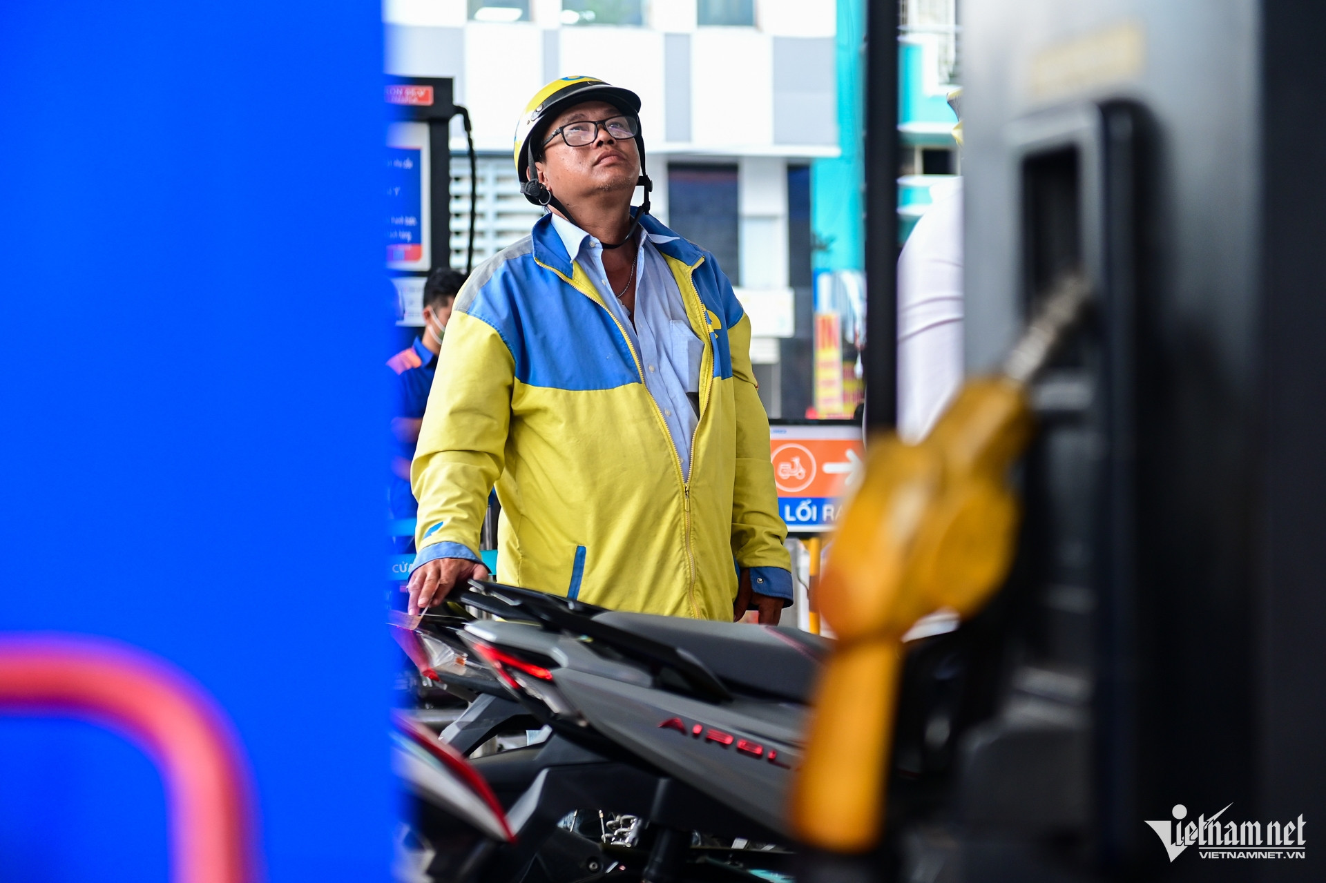 xang dau 4.jpg