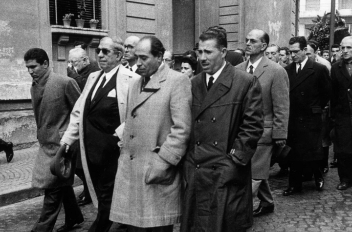 “Năm Gia đình” – Genovese, Gambino, Lucchese, Colombo và Bonanno – đã thao túng nền kinh tế ngầm của New York trong suốt nhiều thập kỷ bằng vũ lực, hối lộ và quyền lực thầm lặng. (Ảnh: Getty)