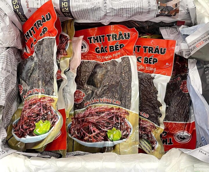 Để tạo lòng tin với người tiêu dùng, Hường lập chi nhánh “ảo” có tên Công ty TNHH MTV Cương Hường (sau đổi tên thành Công ty TNHH MTV MQ Food) địa chỉ tại số nhà 22, ngách 15, ngõ 200 Minh Khai, TP Hà Giang và in lên bao bì sản phẩm kèm theo dòng chữ “Đặc sản vùng cao” dù công ty không có bất kỳ hoạt động sản xuất, kinh doanh nào tại địa phương này.