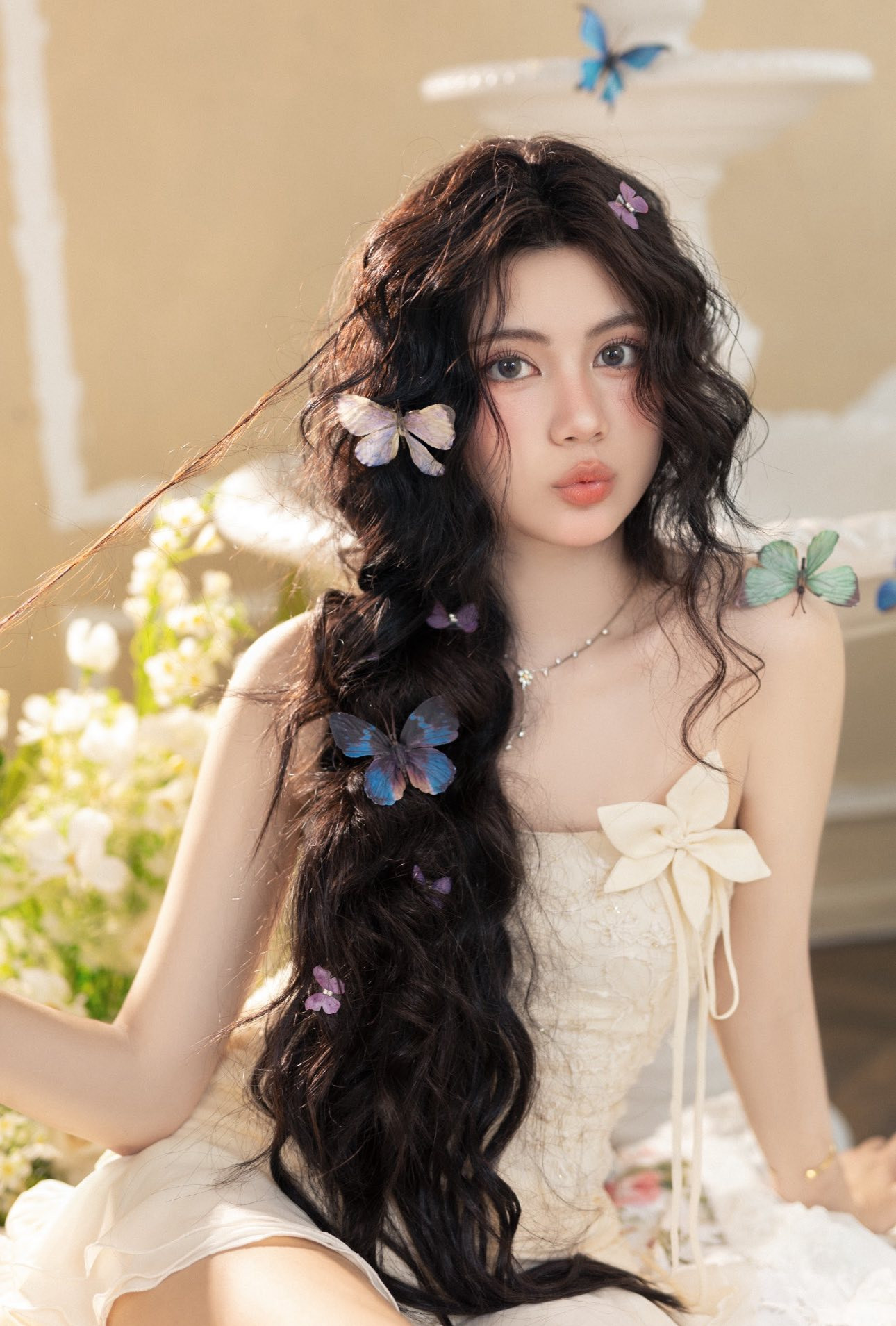 Con gái MC Quyền Linh lộ nhan sắc thật qua cam thường trên sân bóng rổ