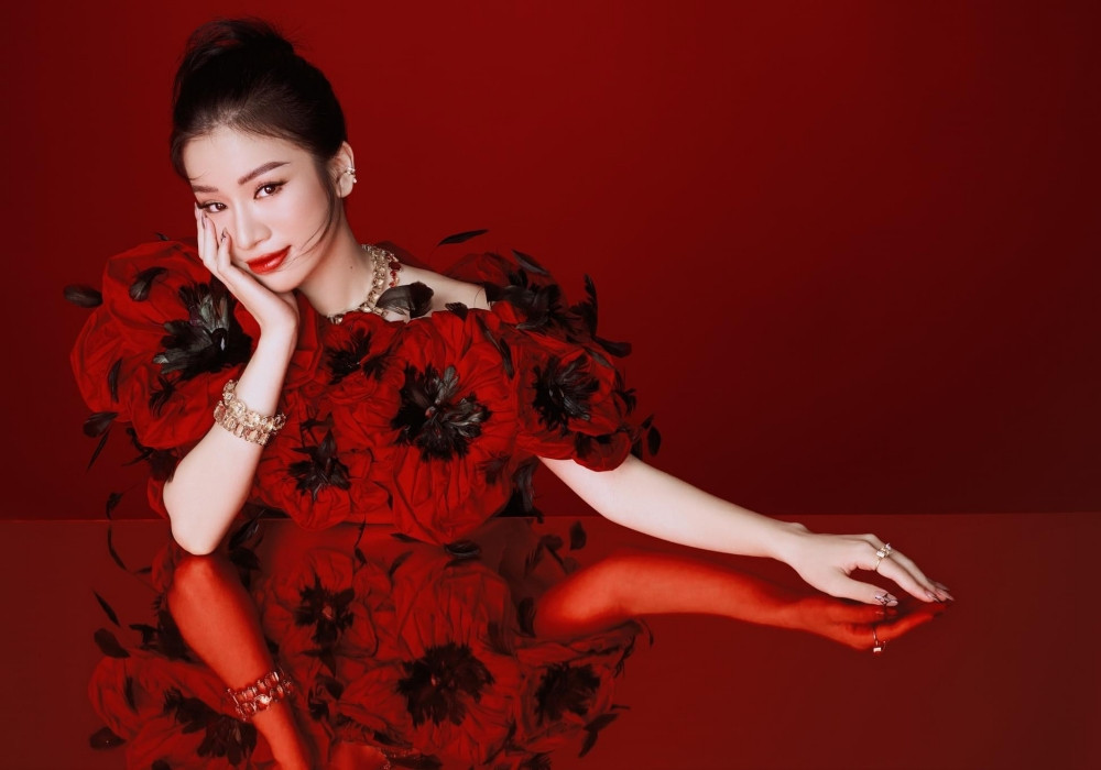 'Em Xinh' Lâm Bảo Ngọc từng bỏ âm nhạc vì trầm cảm, bí quyết gì khiến cô trở lại mạnh mẽ như hiện nay?- Ảnh 1.