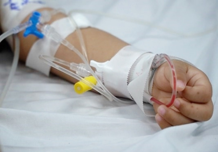 Triệu chứng viêm não Nhật Bản dễ nhầm lẫn với cúm, dẫn tới điều trị muộn. (Ảnh minh hoạ)