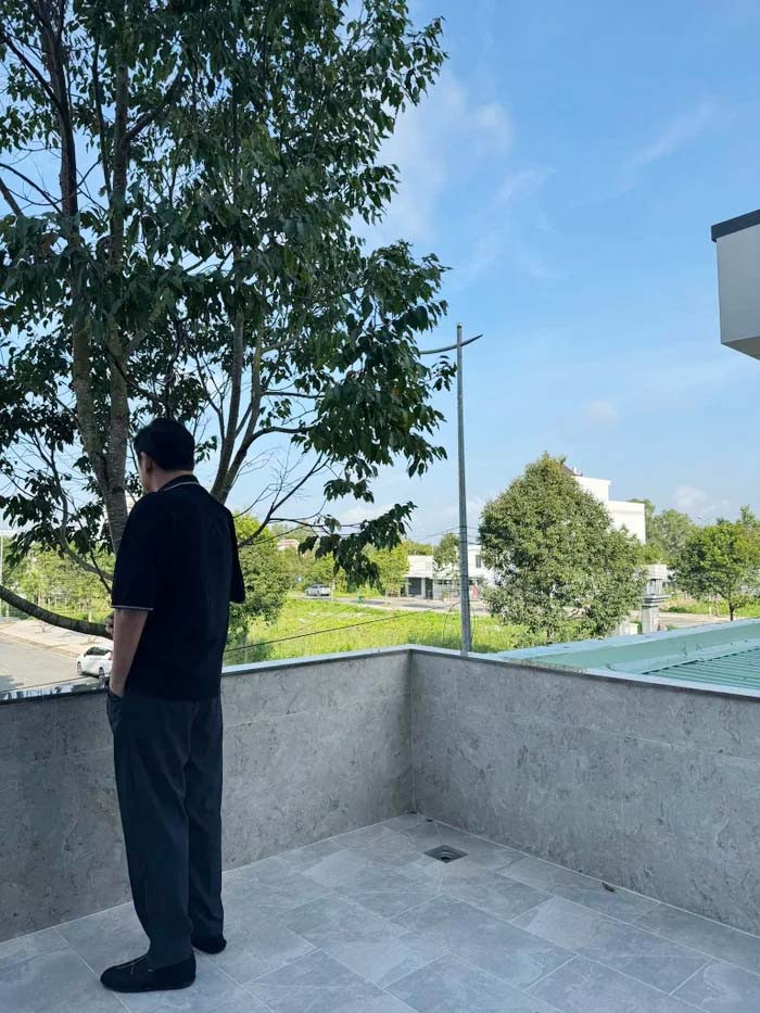 Huỳnh Anh Tuấn bất ngờ xuất hiện sau đột quỵ với hình ảnh khiến khán giả xúc động - Ảnh 2.