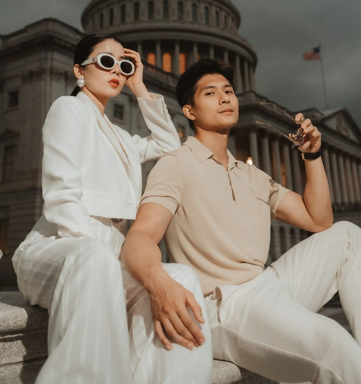 Lệ Quyên cập nhật trạng thái bên tình trẻ nhưng soi kỹ thấy chi tiết là lạ