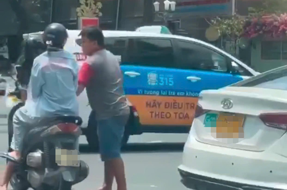 z6886985506019_f75c0c927b2ed78df9a786b9b43efcb1 0849.jpg