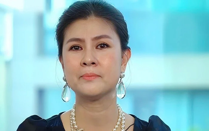 Diễn viên Kim Thư từ